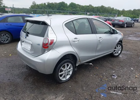 2014 Toyota Prius C Three from USA, damaged, VIN JTDKDTB30E1075790